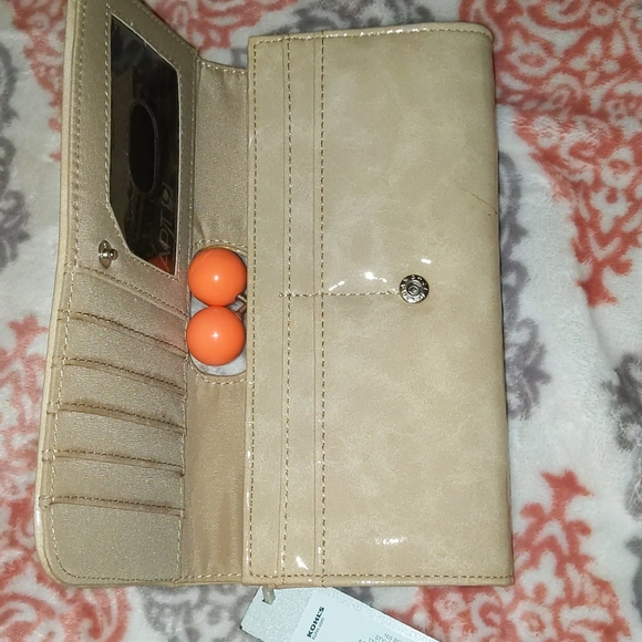 Wallet - Picture 7 of 7